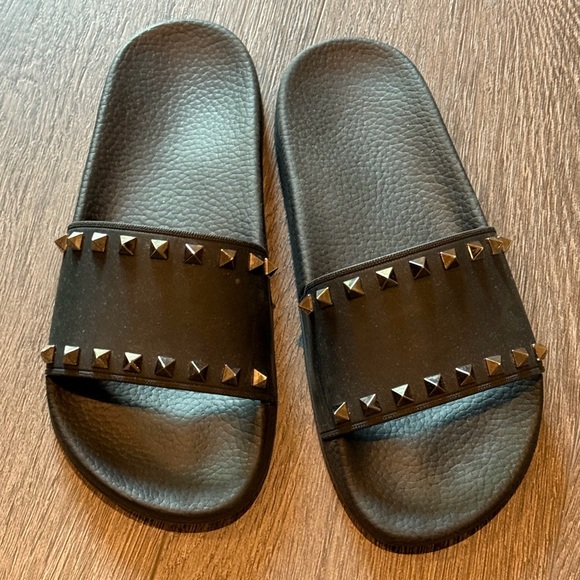 VALENTINO Rock Stud Slides Size 38 Excellent Condition - Picture 1 of 10